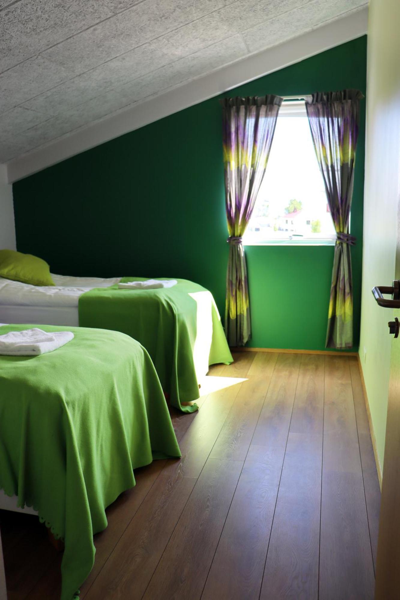 Saxa Guesthouse Stöðvarfjörður Esterno foto